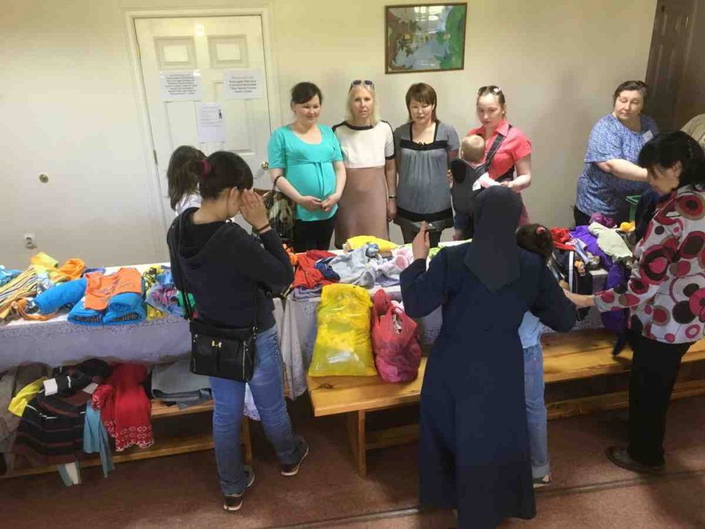 Moms ready to shop through the donations for their children in Russia