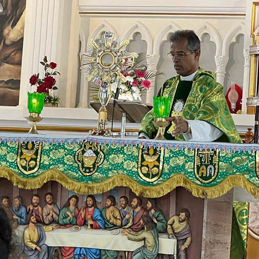 Two monstrances have been distributed to the Diocese of Udipi in southern India